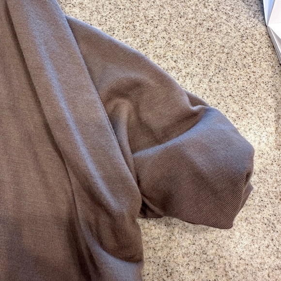 NWT socialite pull over tank T sleeveless tope size large,soft, has pockets! - Picture 4 of 5